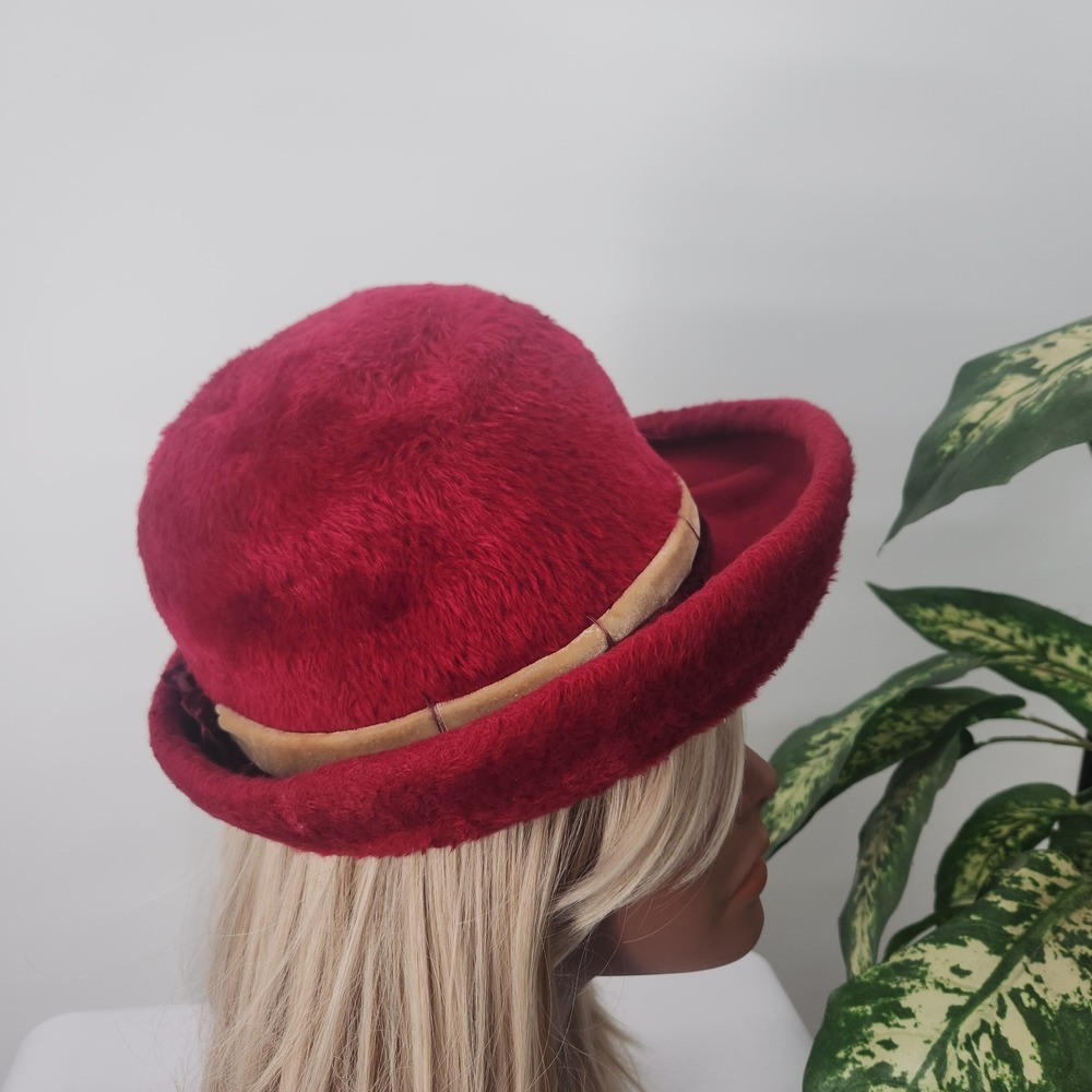 Vintage Kitty Weinstein Park Avenue Red Torino Fuzzy Fur Hat Italy Cloche Fedora
